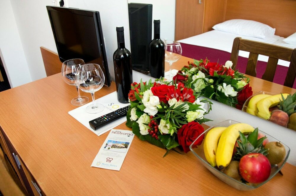 Фото Hotel Petka