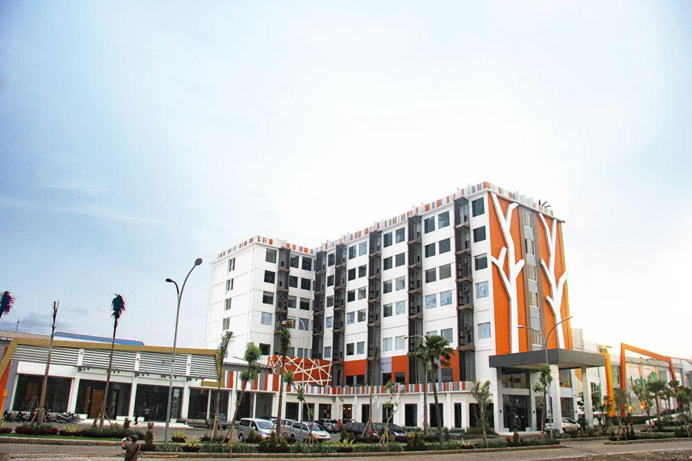 Фото The Sun Hotel Madiun