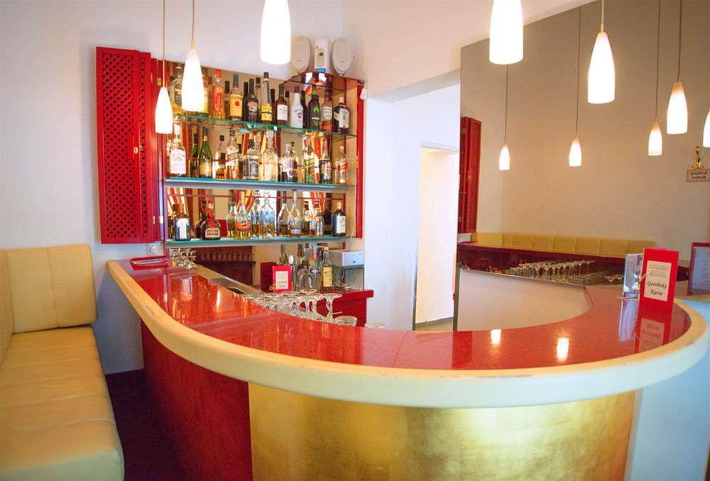 Фото Odeon Hotel