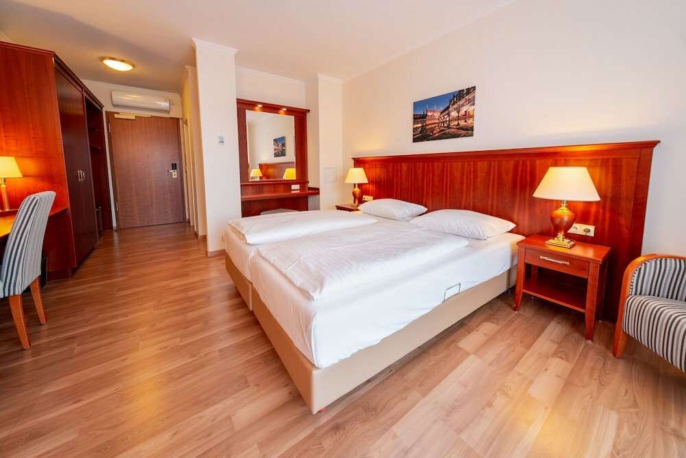 Фото Hotel Hanseatischer Hof