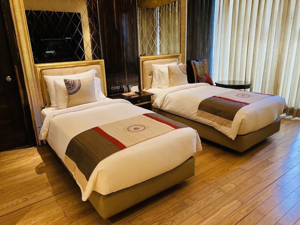 Фото Seven Seas Hotel