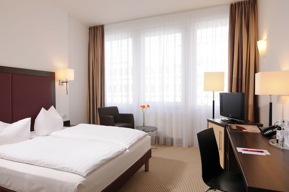 Фото Acom-Hotel Munich