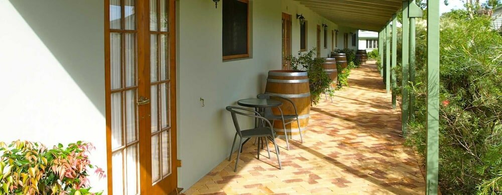 Фото Amamoor Lodge