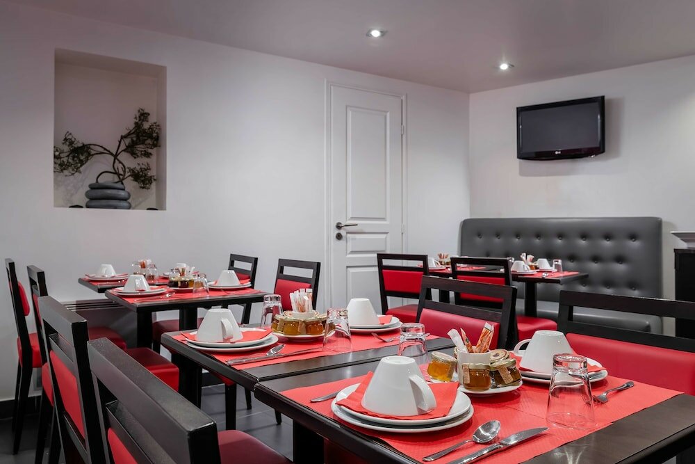 Фото Hotel Arc de Triomphe