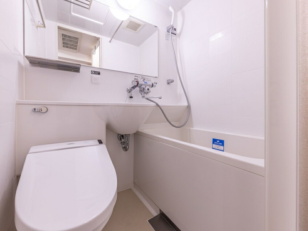 Фото Apa Hotel Kyoto Eki Horikawadori