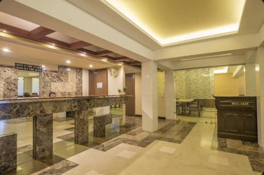 Фото отеля 2