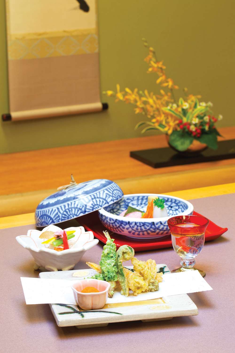 Фото DoubleTree by Hilton Hotel Naha Shuri Castle