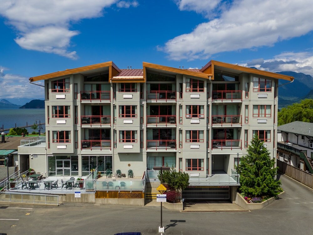 Фото Harrison Beach Hotel