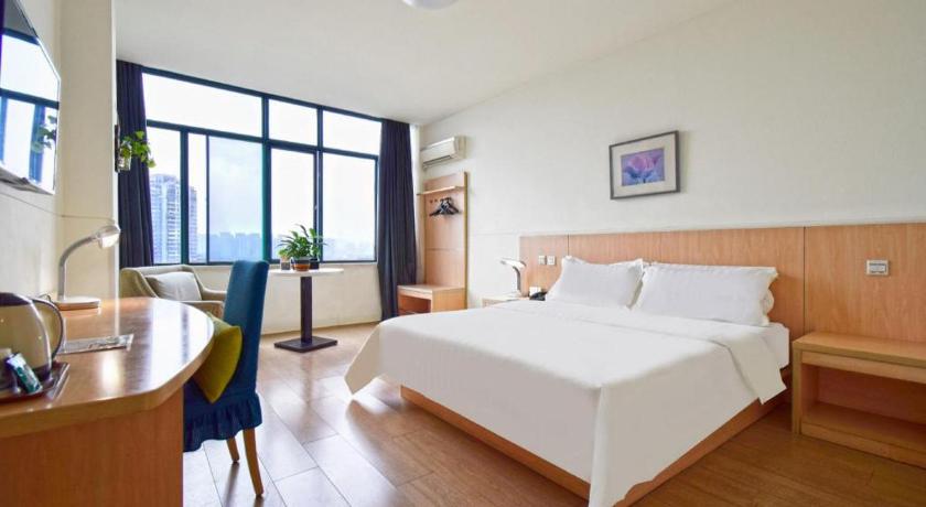 Фото Jingjiang Inn Chongqing Eling Metro Station