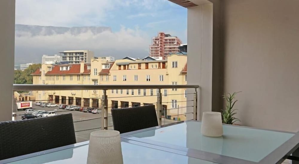 Фото The Rockwell Luxury Suites