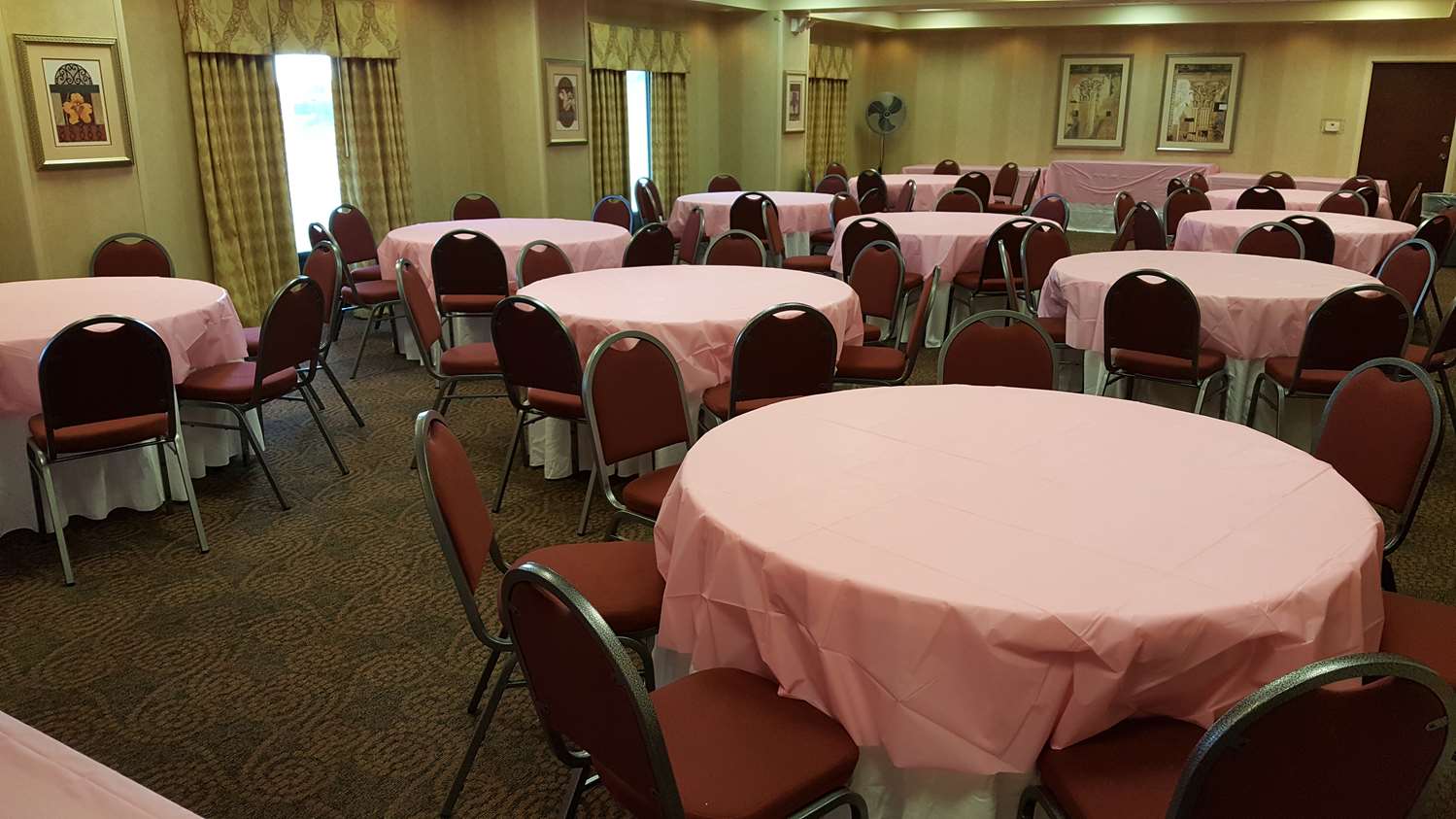 Фото Hampton Inn Midland