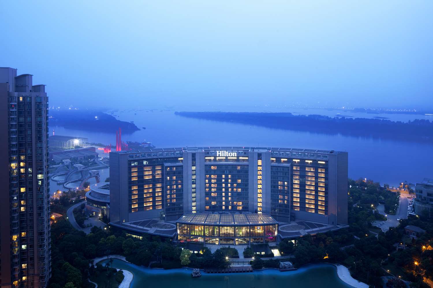 Фото Hilton Nanjing Riverside