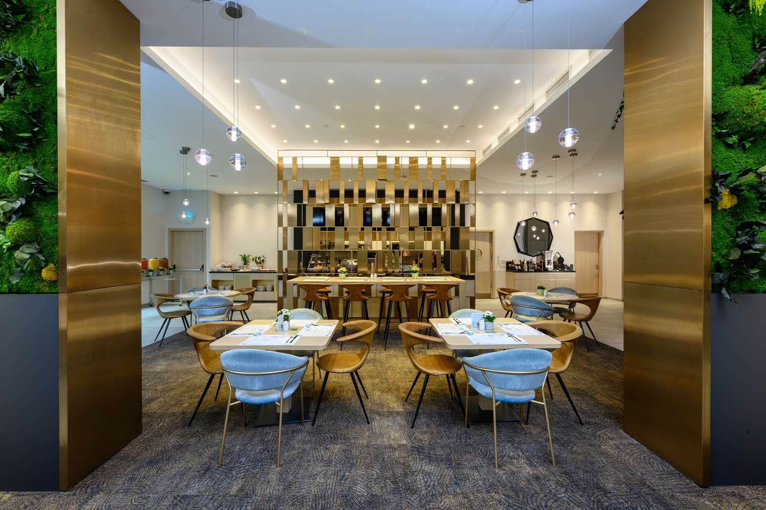 Фото Hilton Garden Inn Budapest City Centre