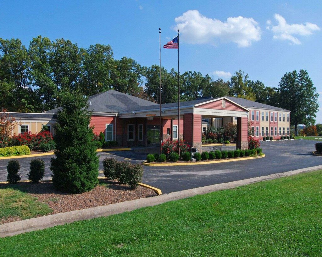 Hotel Surestay Plus by Best Western Corydon, State of Indiana, photo
