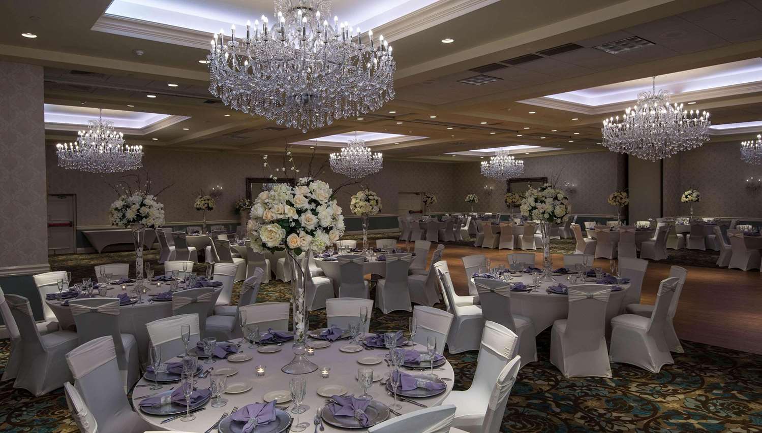 Фото Radisson Hotel Freehold