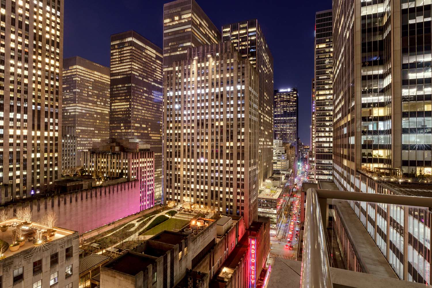 Фото DoubleTree by Hilton New York Midtown Fifth Ave