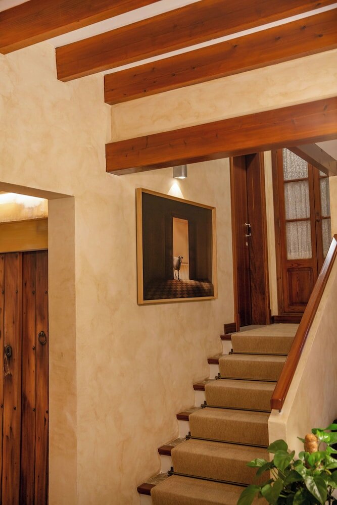 Фото Hotel y Apartamentos Des Puig