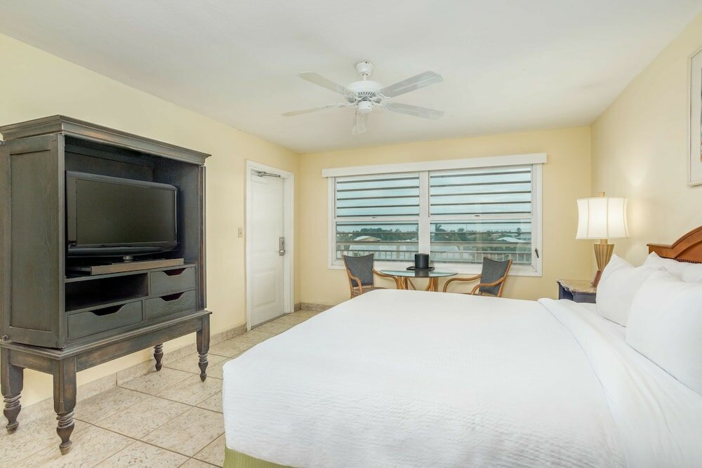 Фото Marina Del Mar Resort and Marina