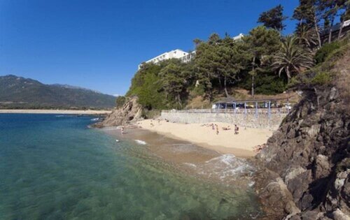 Гостиница Hôtel Roc e Mare в Сартене