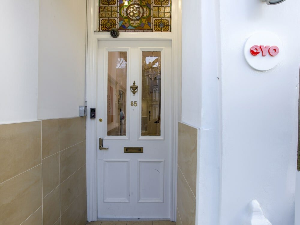 Фото Oyo Sino Hotel