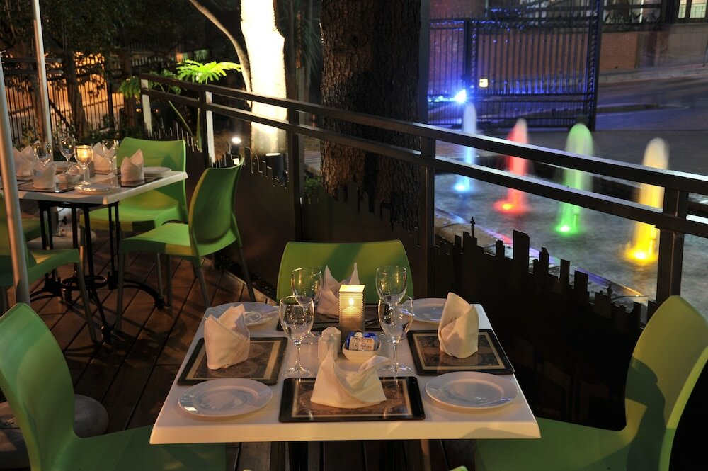 Фото ANEW Hotel Parktonian Johannesburg