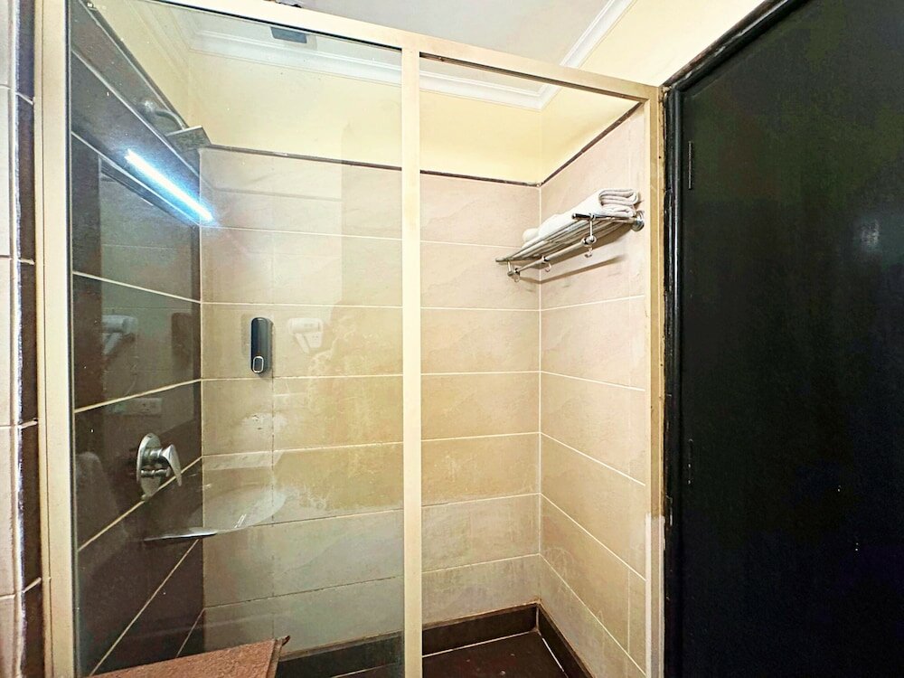 Фото The Oakland Plaza by Orion Hotels