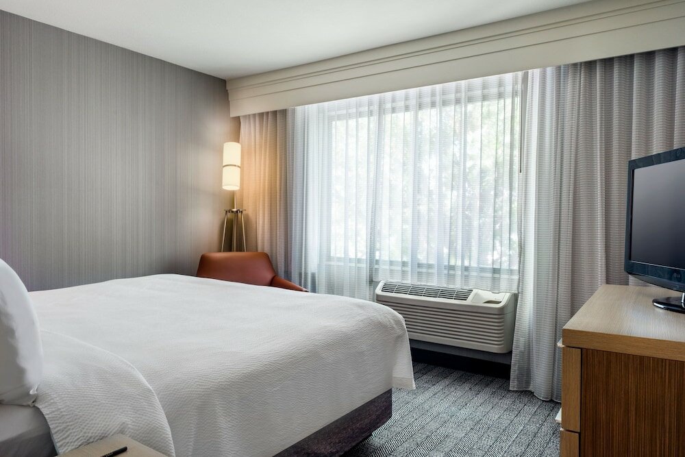 Фото Courtyard by Marriott Vacaville