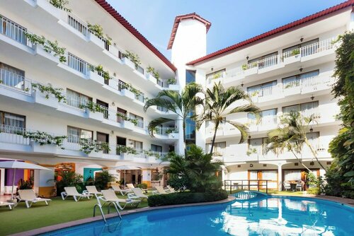 Гостиница Los Arcos Suites в Пуэрто-Вальярта