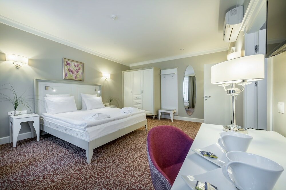 Фото Ratonda Centrum Hotels