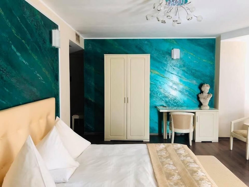 Фото Hotel Paradis Cluj Napoca