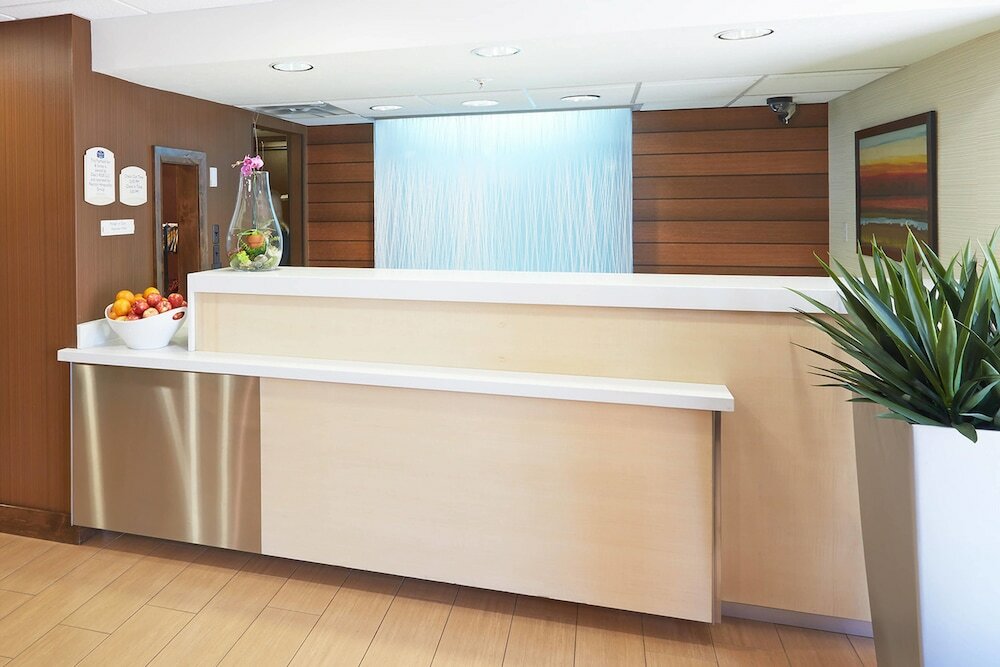 Фото Fairfield Inn by Marriott Salt Lake City South