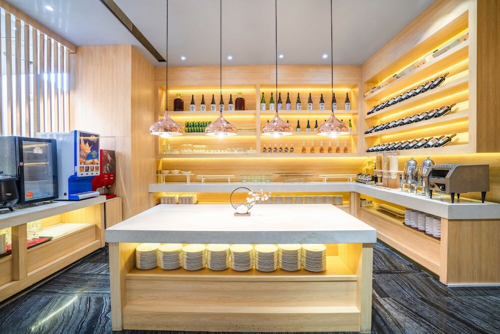 Фото Victoria Hotel Guangzhou