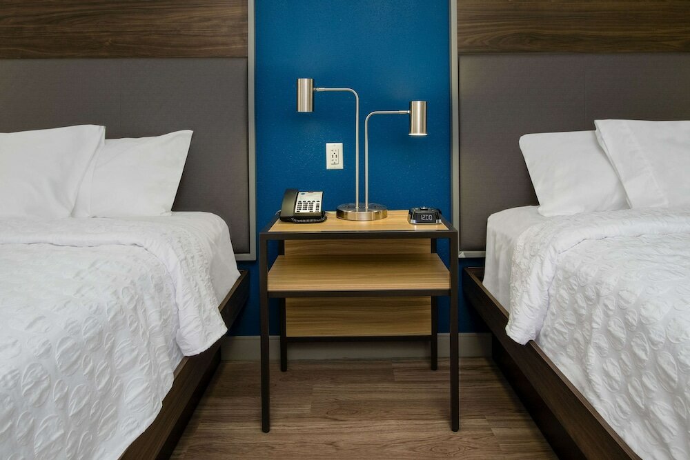 Фото Tru by Hilton Grove City Columbus