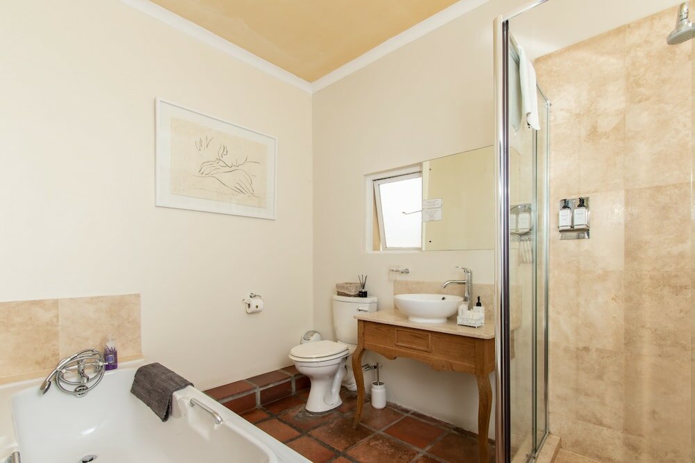 Фото Auberge Burgundy Guest House