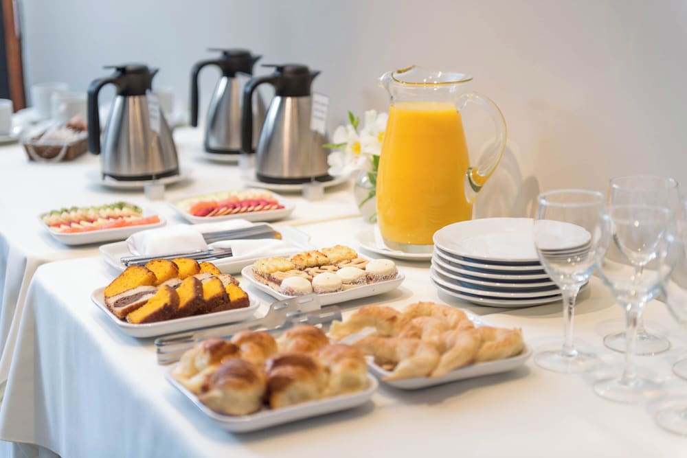 Фото Loi Suites Recoleta Hotel