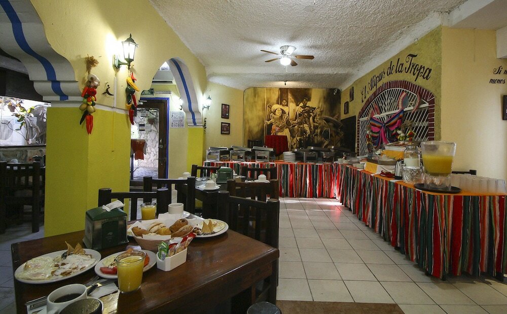 Фото Hotel & SPA Xbalamqué Cancún Centro