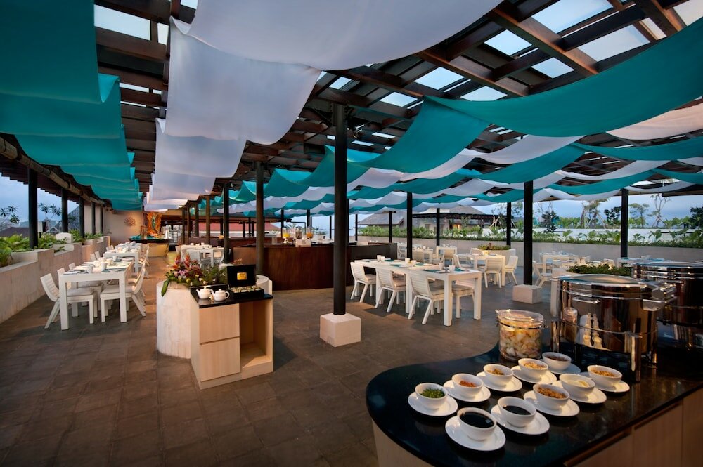 Фото Ramada by Wyndham Bali Sunset Road Kuta