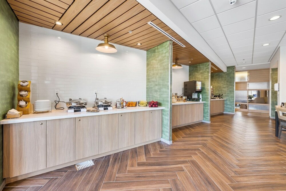 Фото Fairfield by Marriott Inn & Suites San Francisco Airport Oyster Point Area