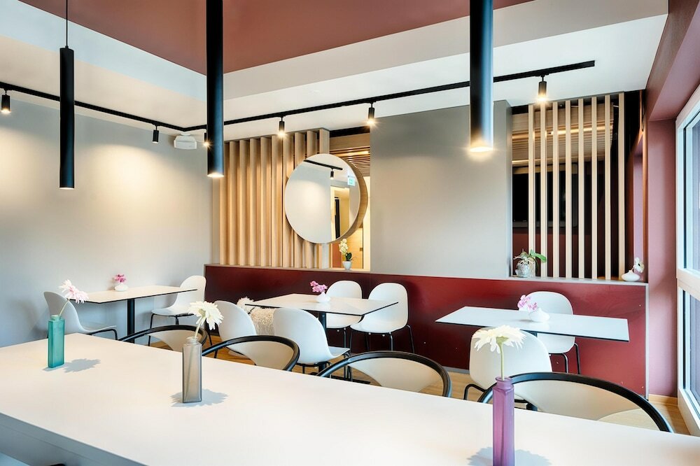 Фото B&b Hotel Wiesbaden