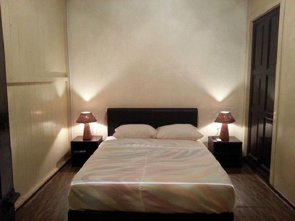 Фото Muntri House