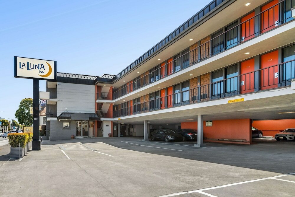 Фото La Luna Inn