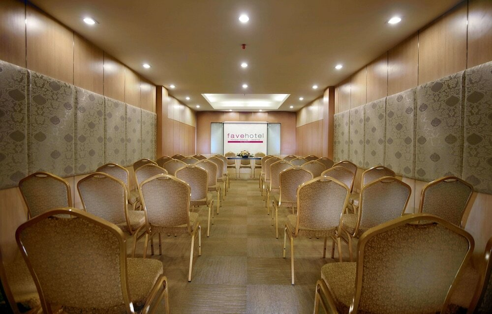 Фото Favehotel Kelapa Gading