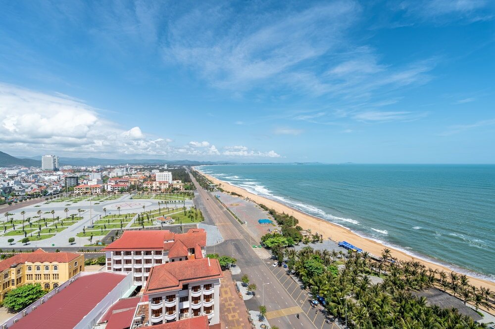 Фото Sala Grand TuyHoa Hotel