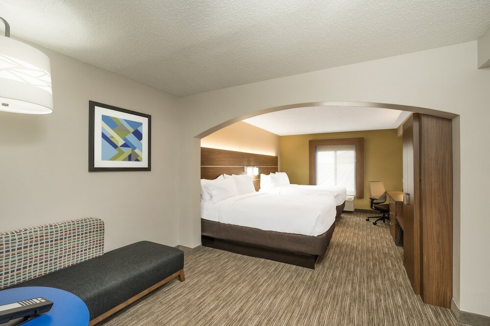 Фото Holiday Inn Express Hotel & Suites Louisville East, an Ihg Hotel
