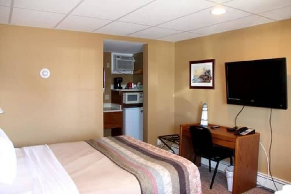 Фото Lakeshor Motor Inn