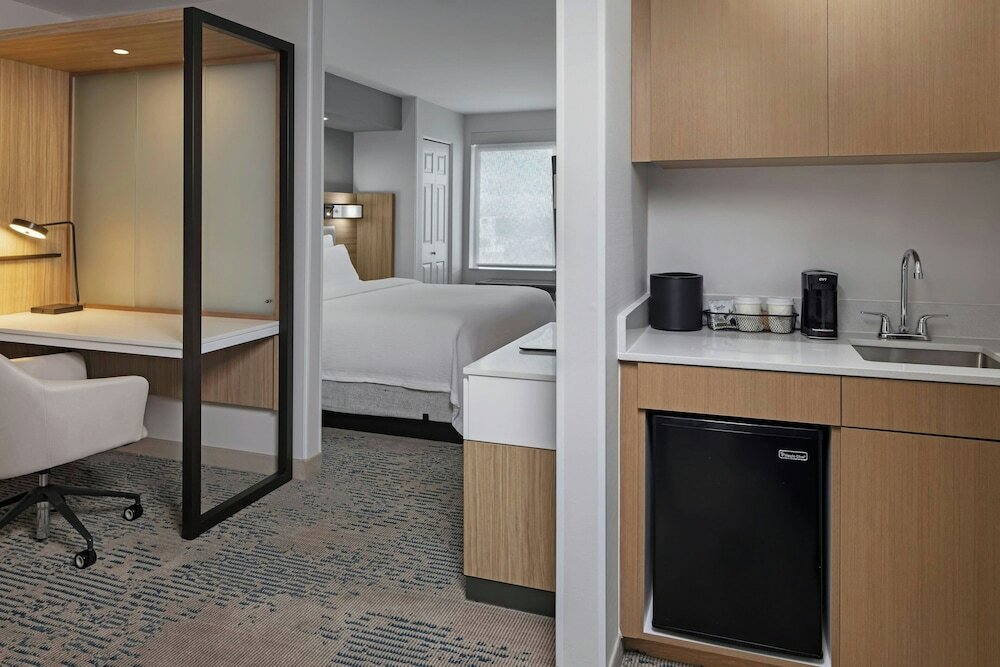 Фото SpringHill Suites by Marriott Lancaster