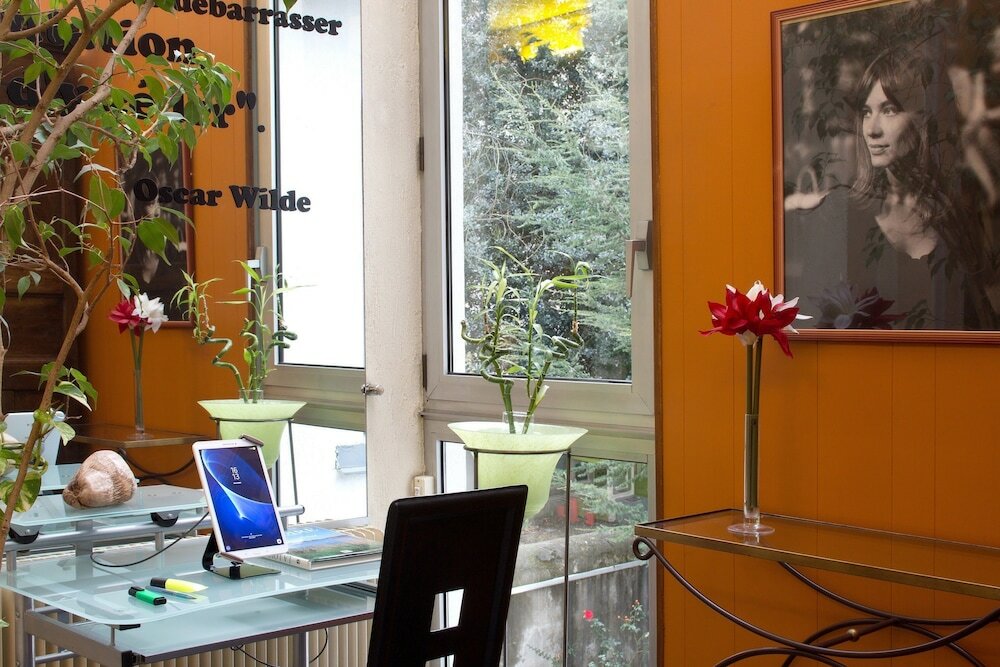 Фото Logis Hôtel du Midi - Saint Etienne Sud