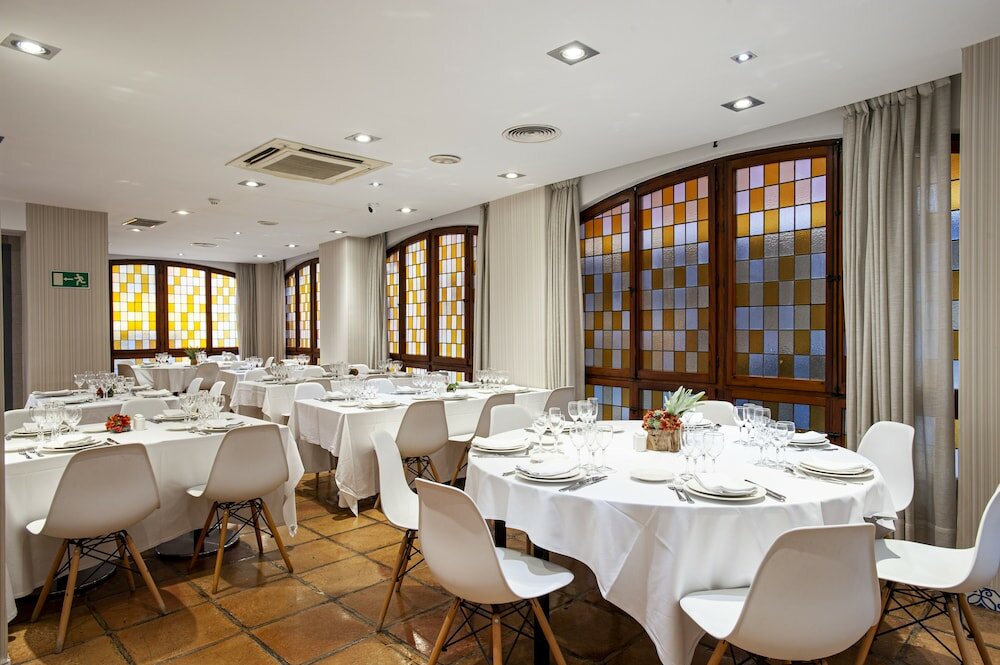 Фото Catalonia Conde de Floridablanca