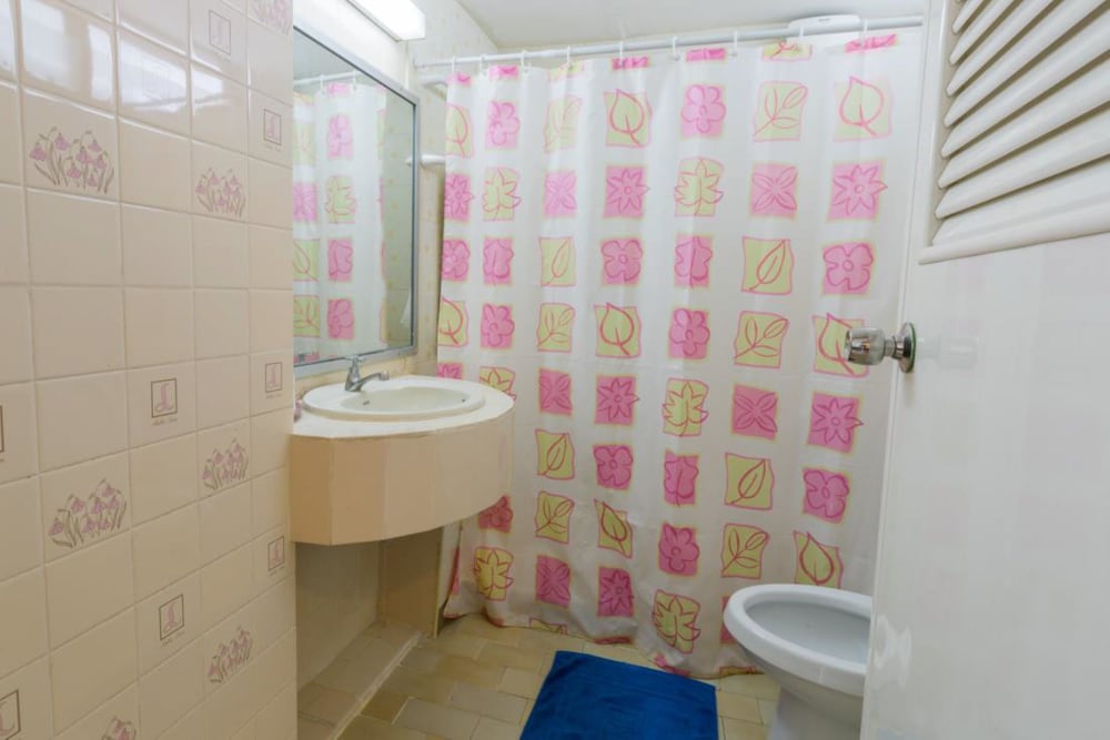 Фото Lake Inn Hotel