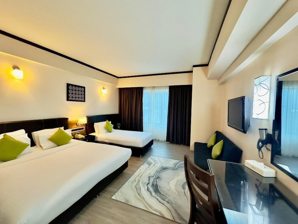 Фото Kinta Riverfront Hotel & Suites